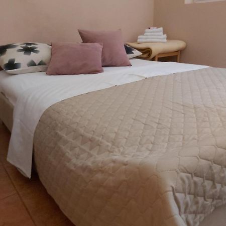 בודווה Apartments Ant מראה חיצוני תמונה