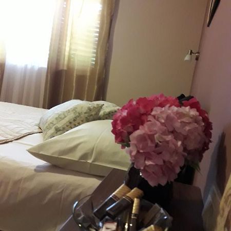 בודווה Apartments Ant מראה חיצוני תמונה