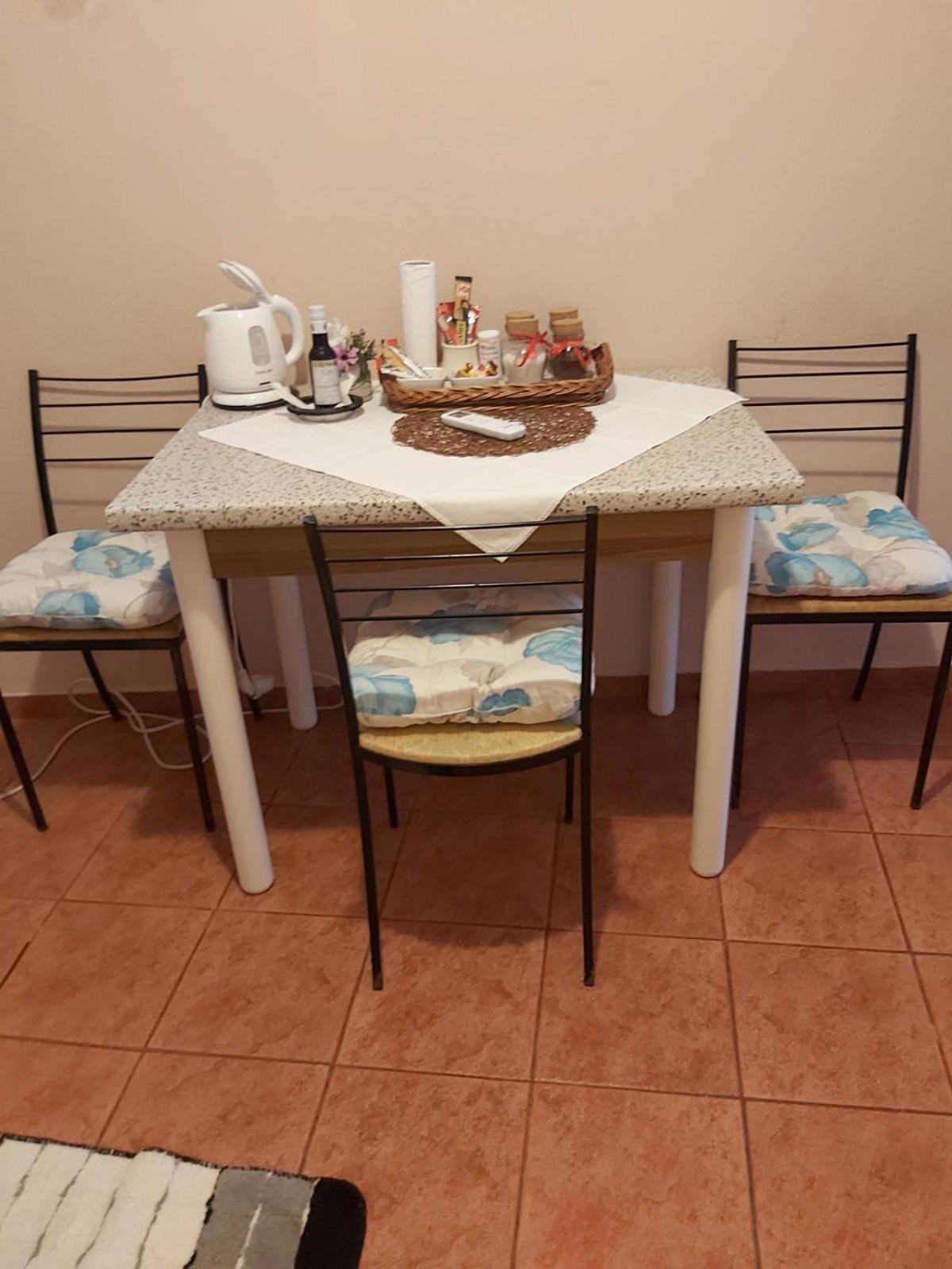 בודווה Apartments Ant מראה חיצוני תמונה