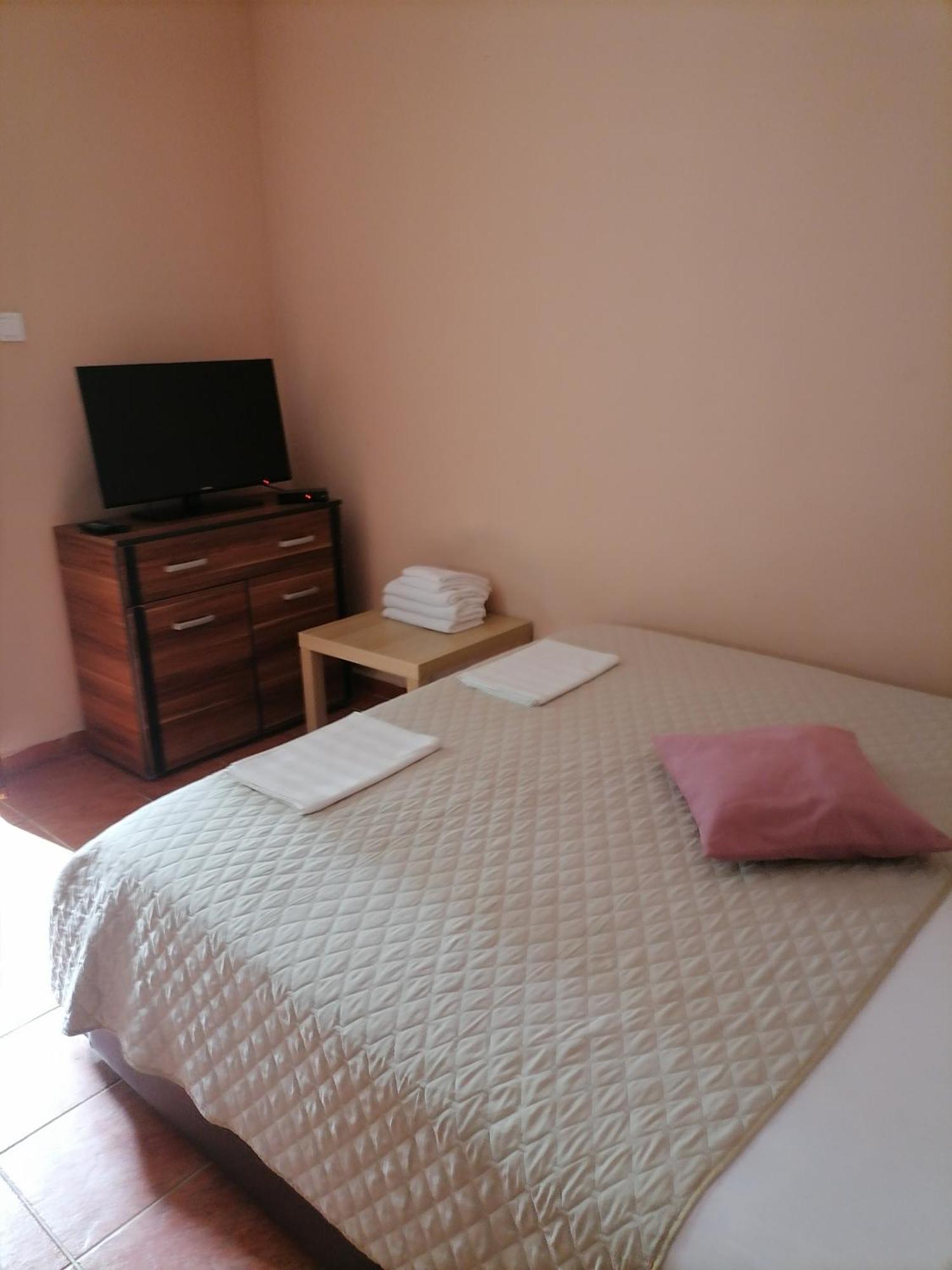 בודווה Apartments Ant מראה חיצוני תמונה