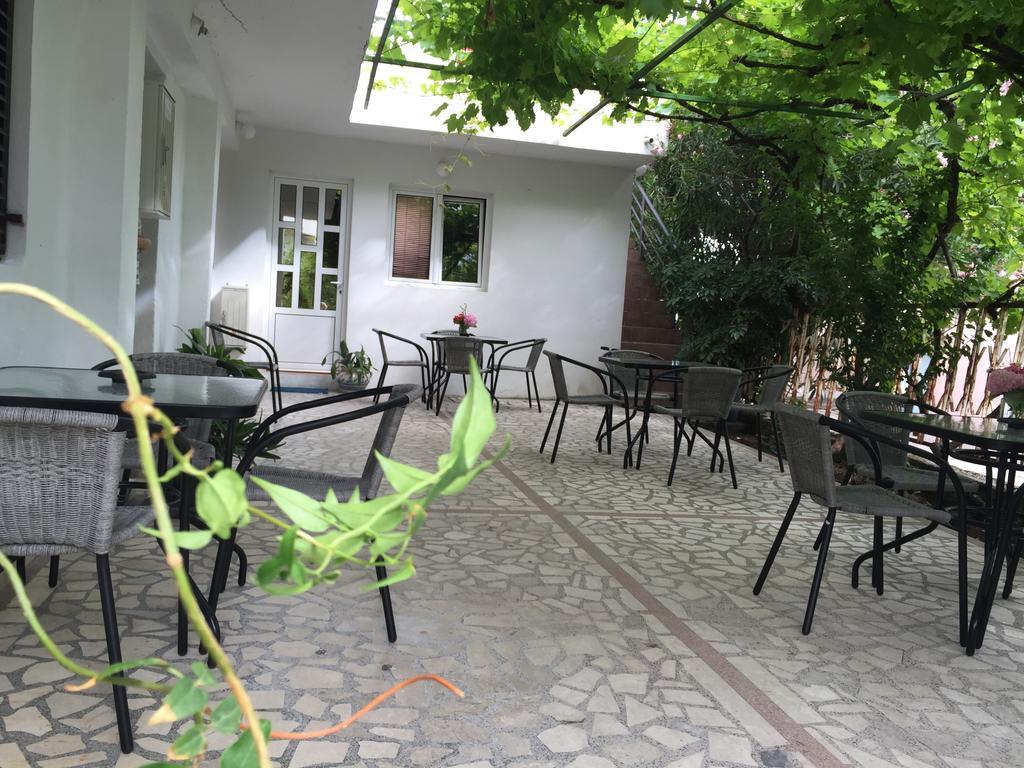 בודווה Apartments Ant מראה חיצוני תמונה