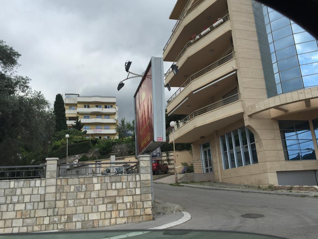 בודווה Apartments Ant מראה חיצוני תמונה