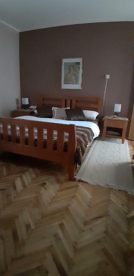 בודווה Apartments Ant מראה חיצוני תמונה
